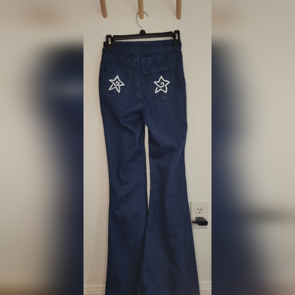 Jeans - Picture 2 of 3